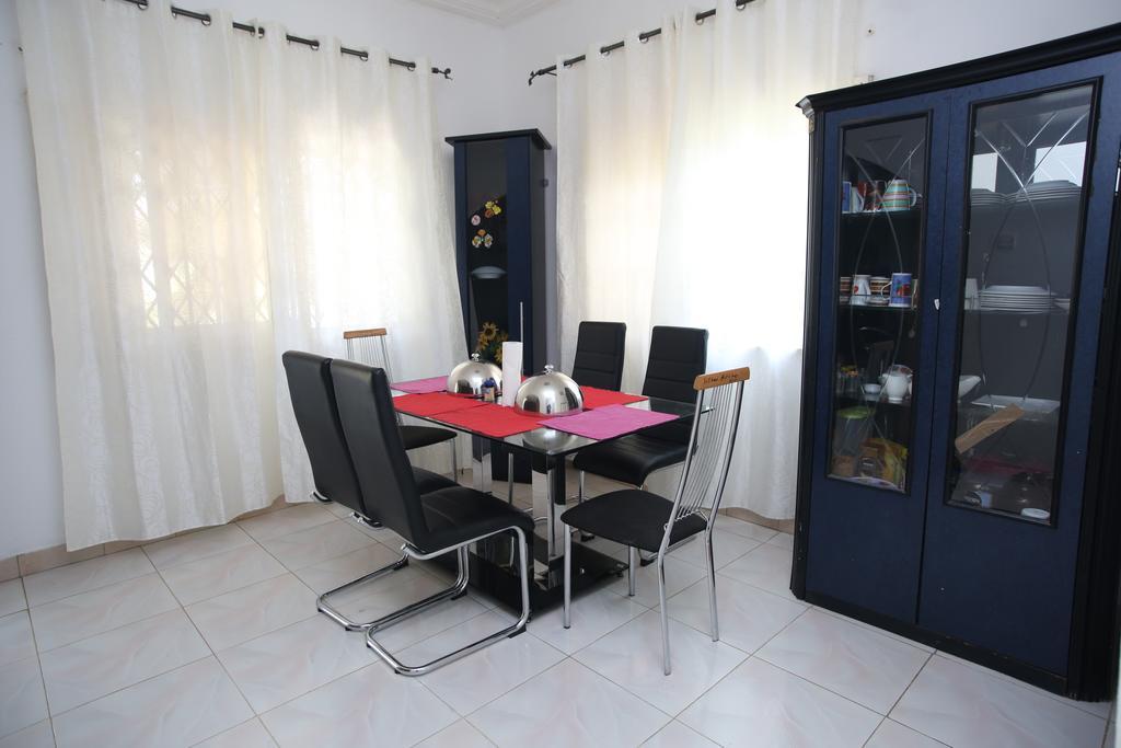 Akmary Guest House Ogbodjo Екстериор снимка