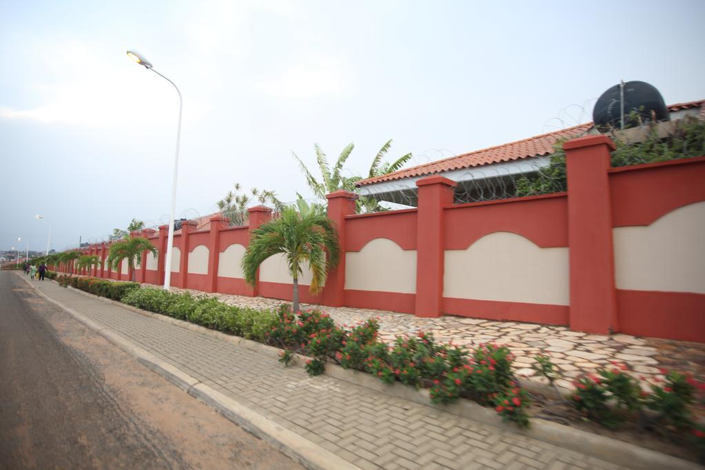 Akmary Guest House Ogbodjo Екстериор снимка