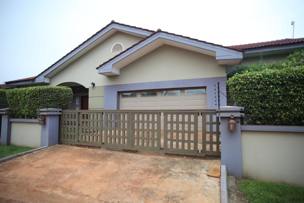Akmary Guest House Ogbodjo Екстериор снимка